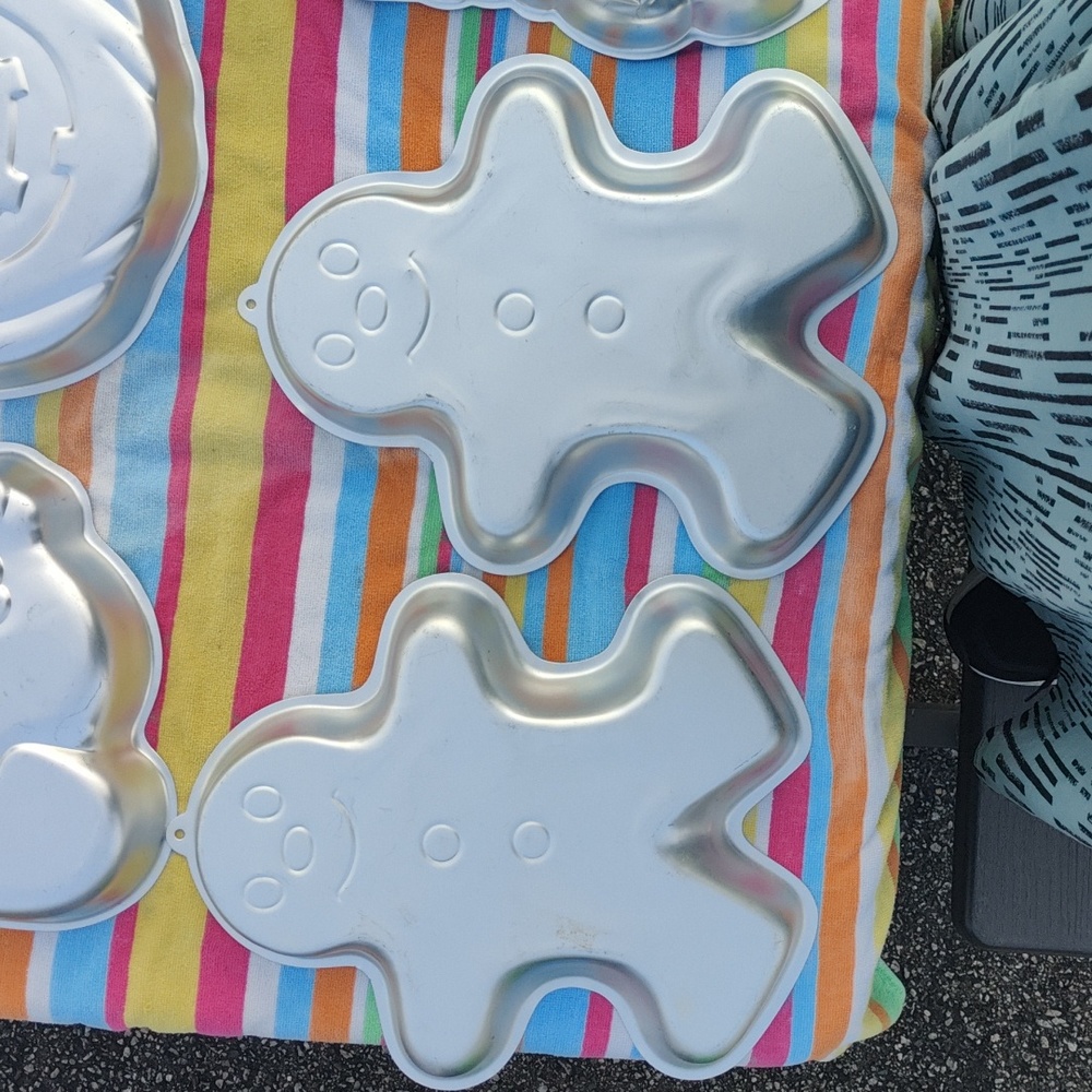 Cake pans - Picture 2 of 9